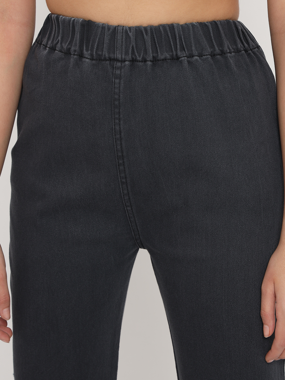 10-07-2023 Nicol05649 AngelFab Women Grey Jeans