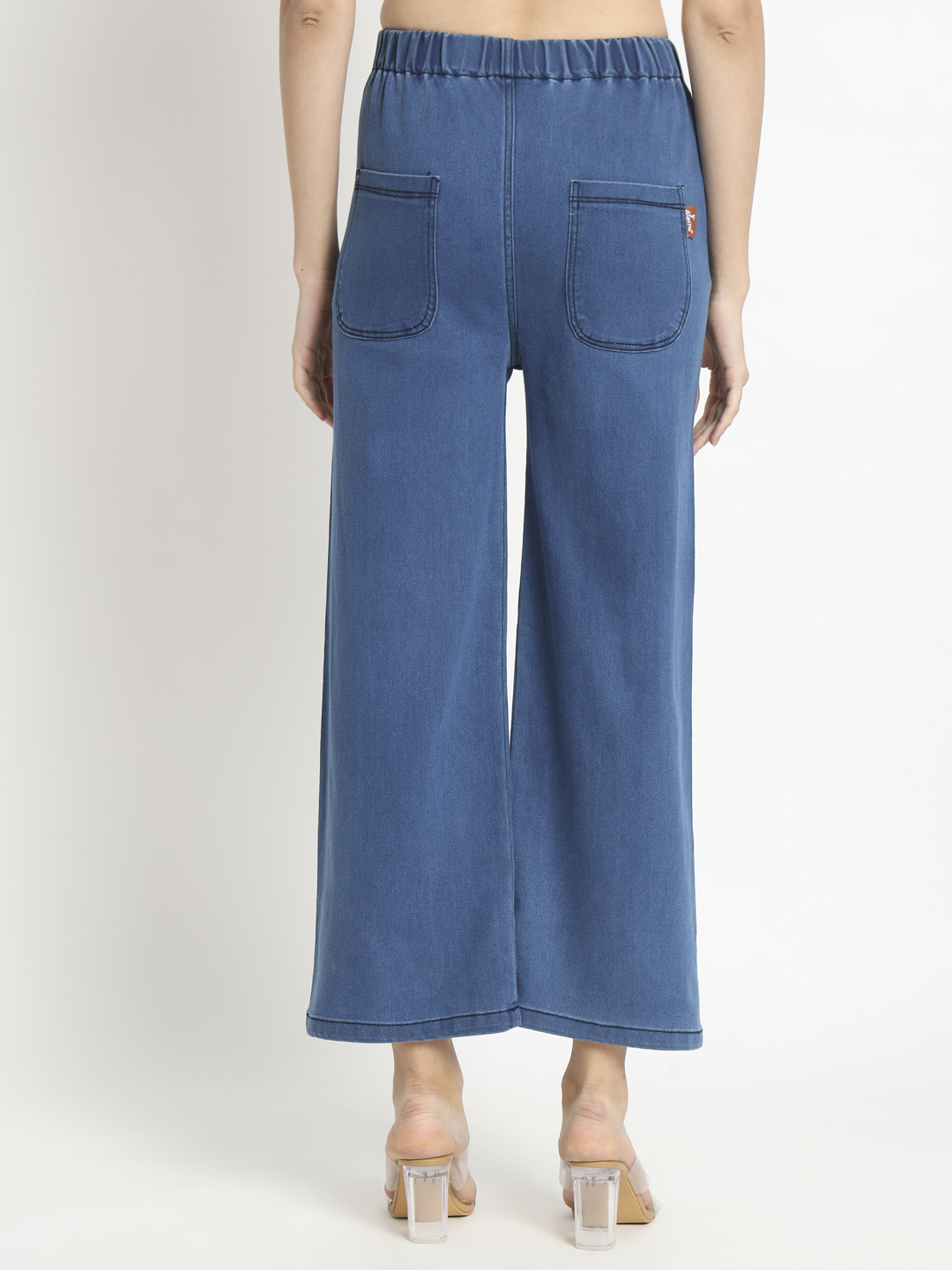 21-10-2023 tanya04488 AngelFab Women Bata Jeans