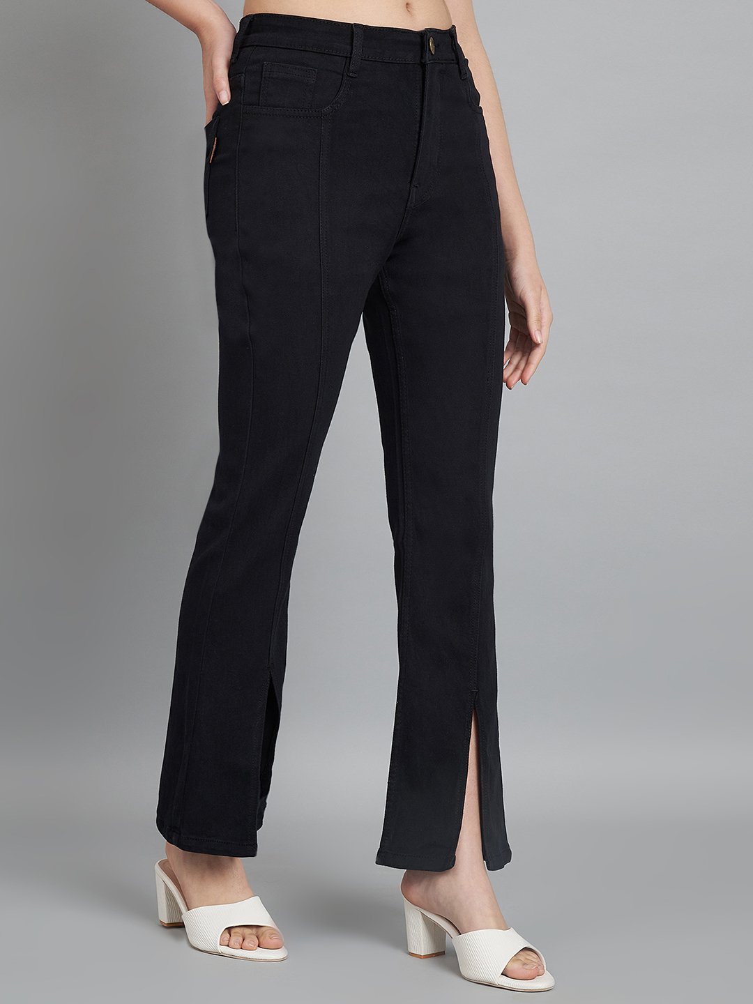 26-11-2023 nicol00792