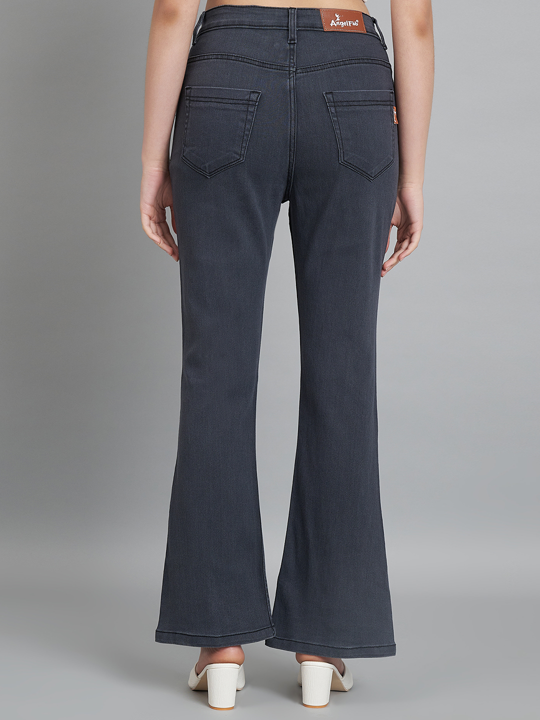 26-11-2023 nicol00812