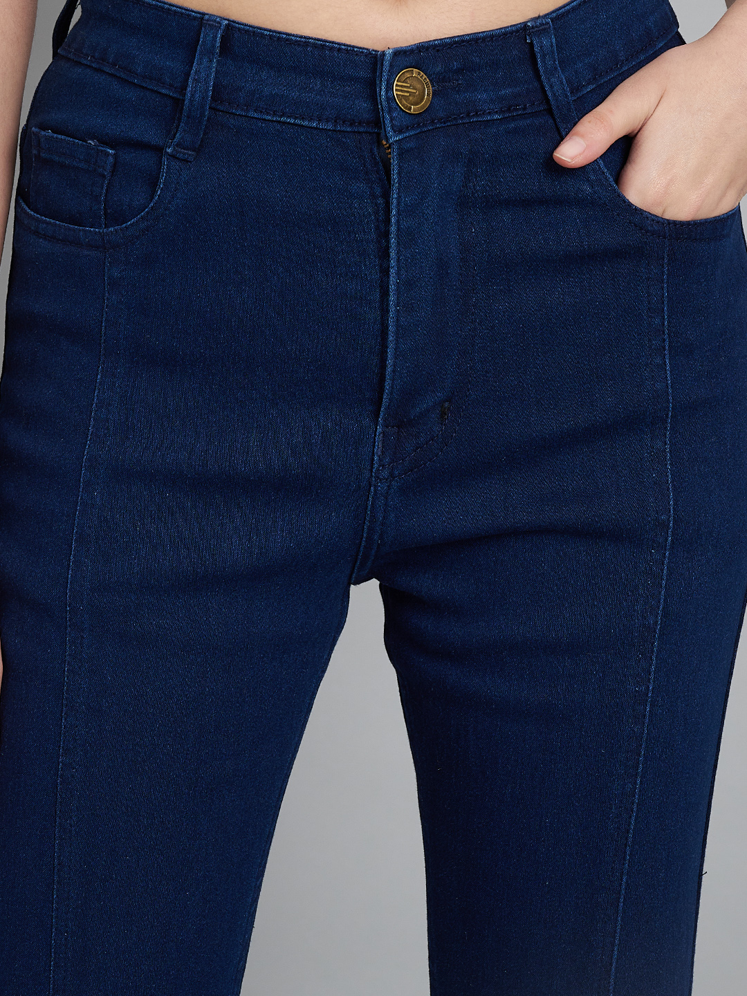 26-11-2023 nicol00843