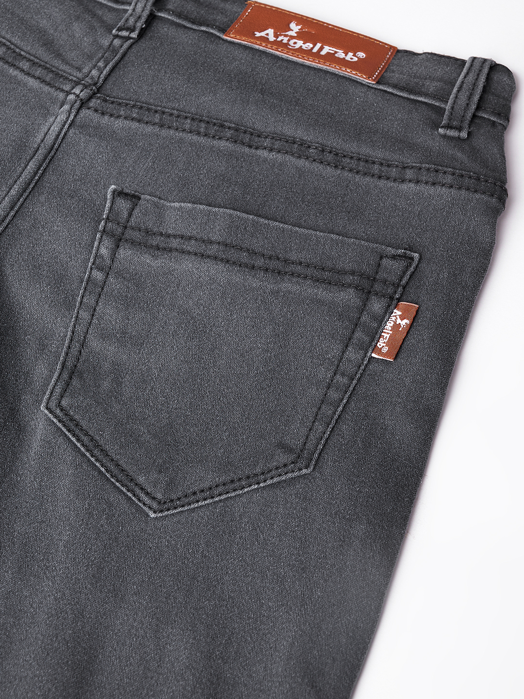 26-11-2023 nicol01241