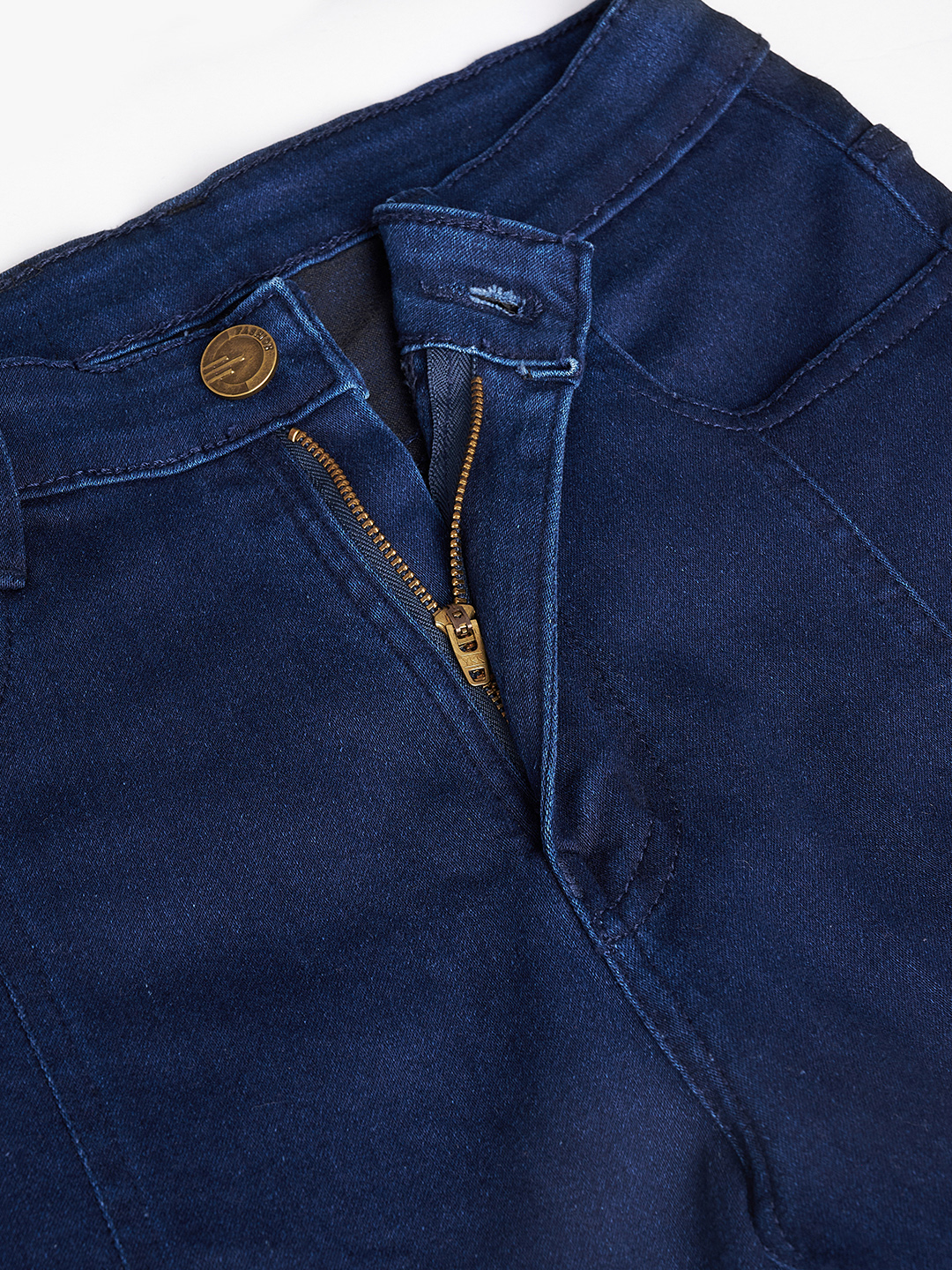 26-11-2023 nicol01251