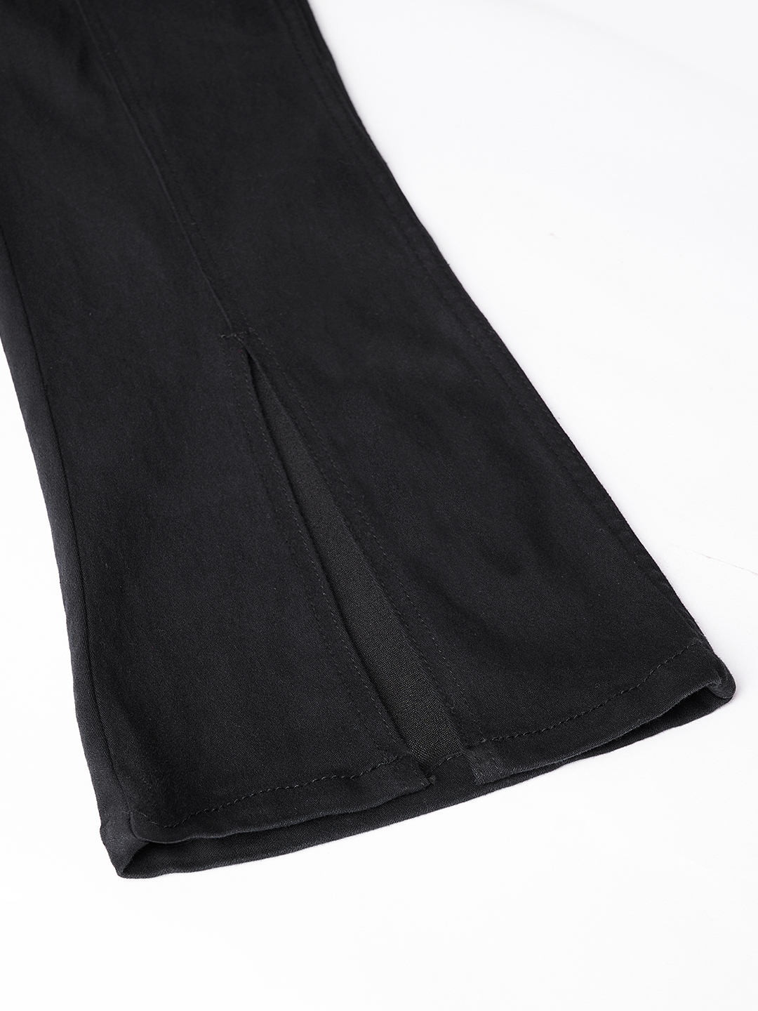 26-11-2023 nicol01261